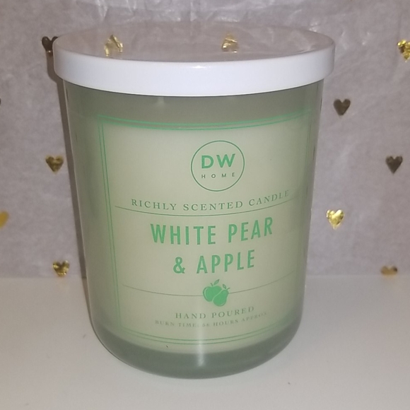 New DW HOME White Pear & Apple scented candle - Picture 1 of 7